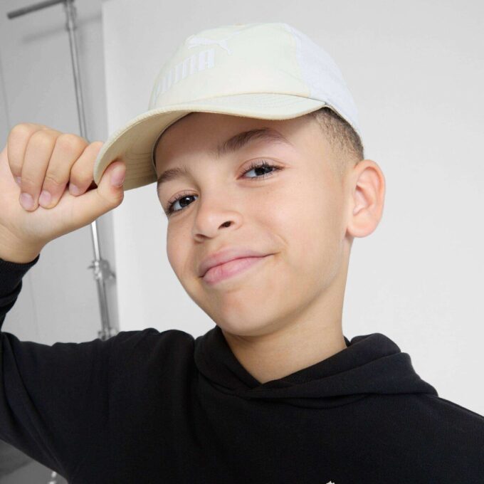 Gorra ajustable para niños grandes
