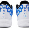 MB.01 Balón LaMelo bajo “Colores del equipo: Blanco Bluemazing”