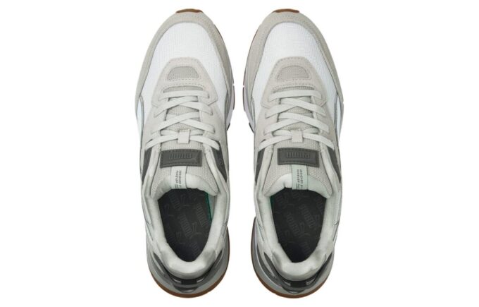 Mirage Sport en tonos tierra “Gris blanco”