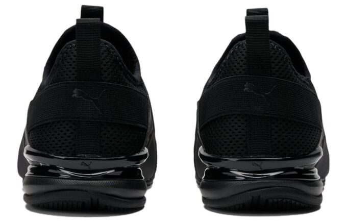 (Mujeres) Axelion Slip-On “Triple Black”