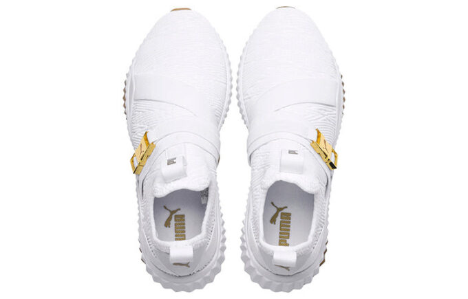 (Mujeres) Defy Varsity Mid “Blanco Dorado Metálico”