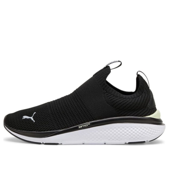 (Mujeres) Softride Pro Echo Slip-On “Negro Blanco”