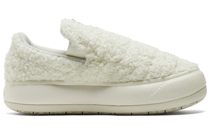 (Mujeres) Zapatillas sin cordones Mayu de gamuza “Teddy – Marshmallow”