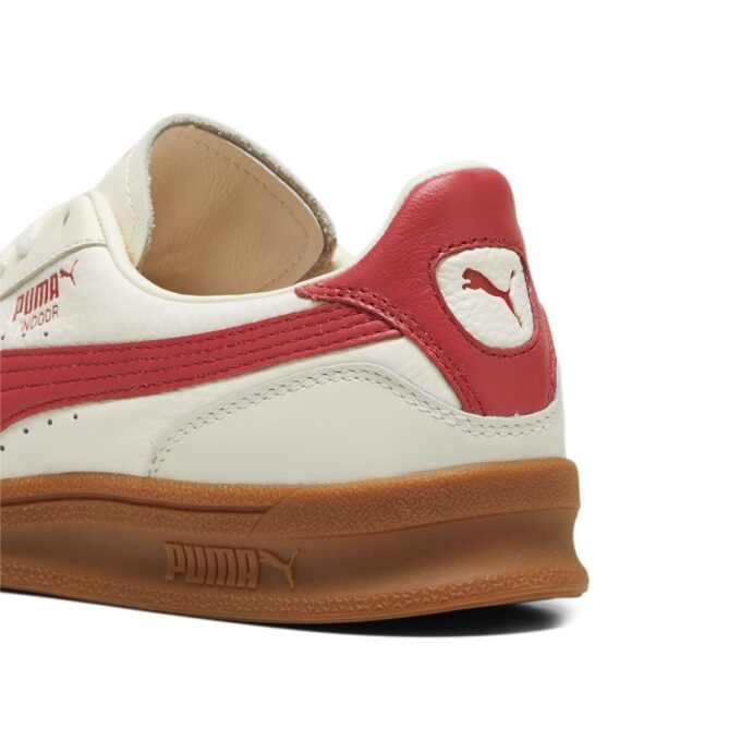 OG de interior “Frosted Ivory-Club Red”