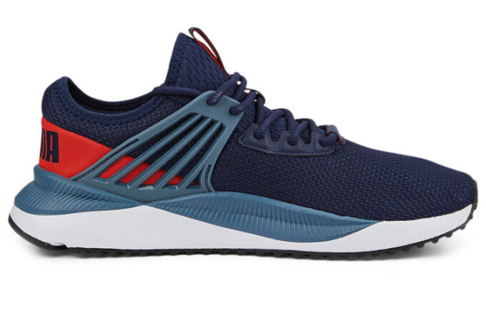 Pacer Future “Peacoat Rojo Quemado”