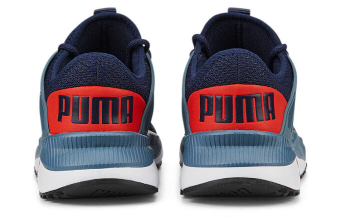 Pacer Future “Peacoat Rojo Quemado”