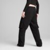 Pantalones cargo holgados para mujer: básicos de armario