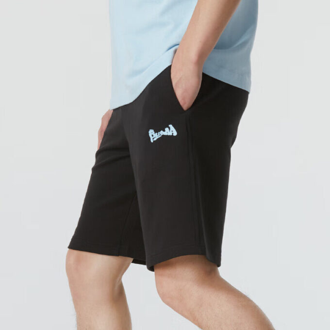 Pantalones cortos casuales con logotipo “Negro”