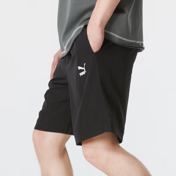 Pantalones cortos casuales con logotipo “Negro”