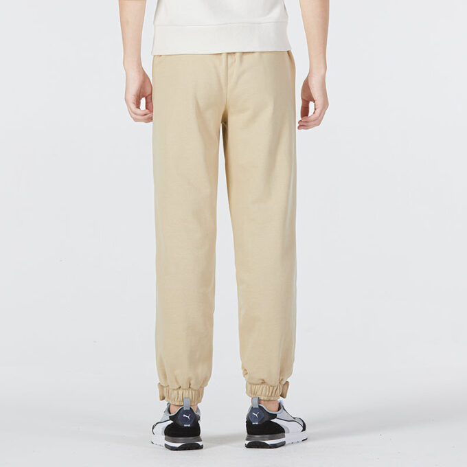 Pantalones de punto con etiqueta CC “Beige”