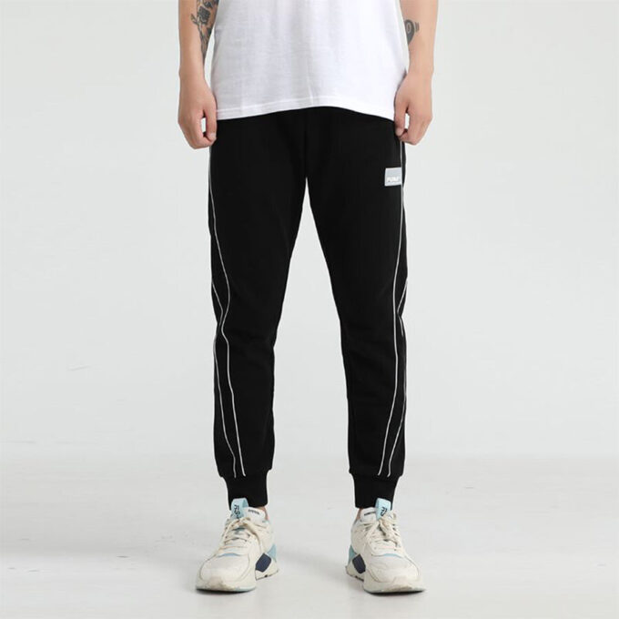 Pantalones deportivos Avenir “Negro”