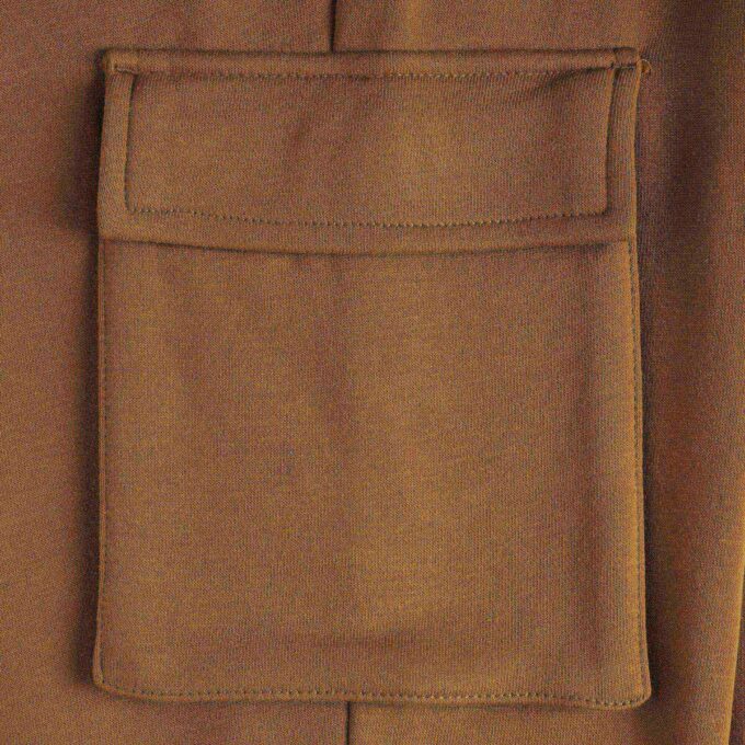 Pantalones deportivos cargo de polar con relieve Essentials para niños pequeños