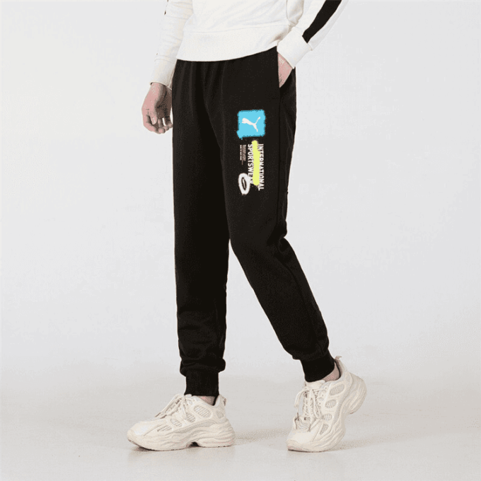 Pantalones deportivos Logo International “Negro”