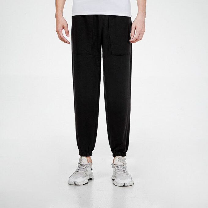 Pantalones deportivos negros