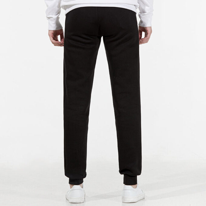 Pantalones deportivos negros con estampado del logotipo icónico T7