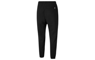 Pantalones Downtown con logo pequeño en blanco y negro