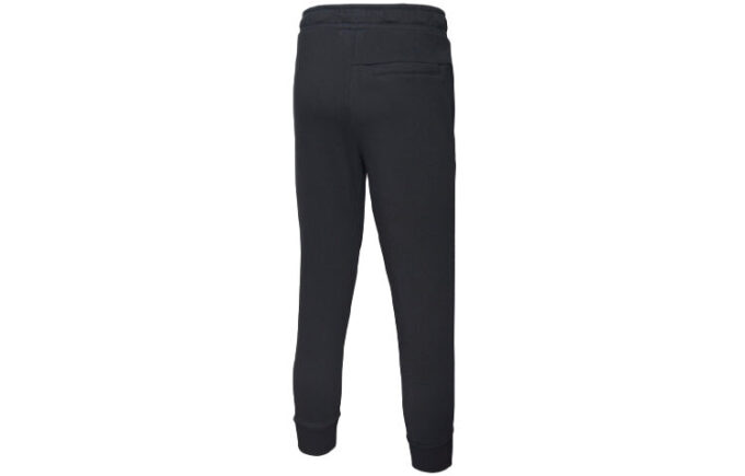 Pantalones negros con el logo del centro