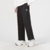 Pantalones rectos con insignia del equipo “Negro”