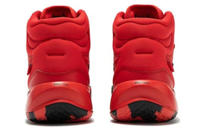 Playmaker Pro Mid “Rojo Negro