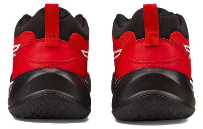 Playmaker Pro “Negro Rojo”