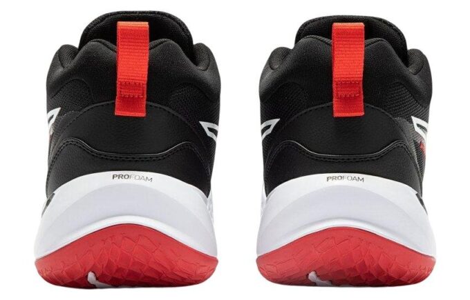 Playmaker Pro “Negro Rojo Blanco”