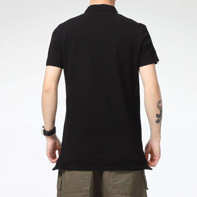 Polo icónico T7 “Negro y blanco”