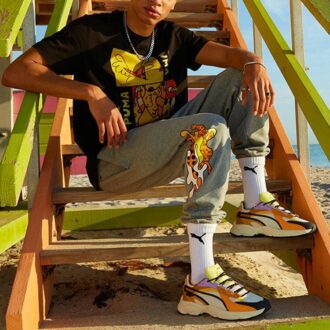PUMA x BRITTO Camiseta unisex con cuello redondo y estampado negro