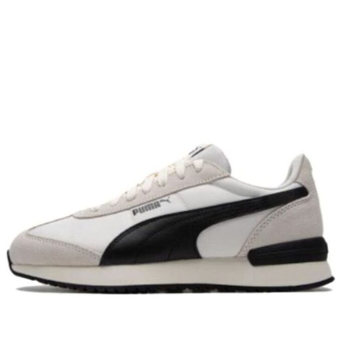 R78 Nylon Retro “Beige Blanco Negro”