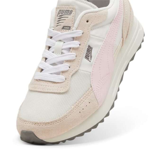 Road Rider Suede “Blanco Rosa Sutil”