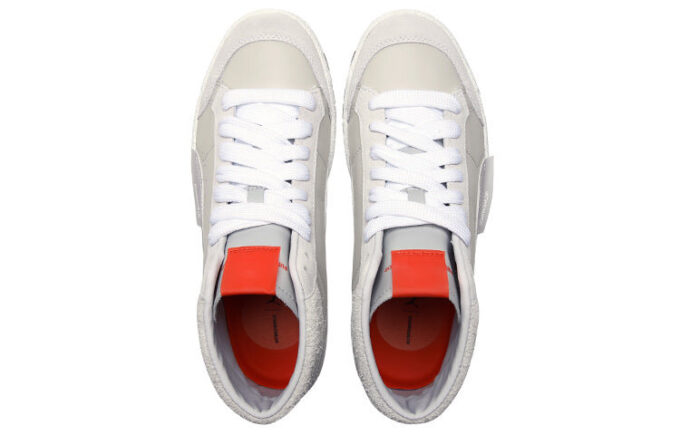 ROARINGWILD x Ralph Sampson 70 Mid “Gris Blanco Naranja”