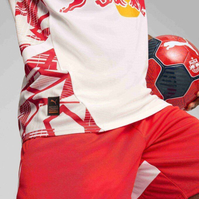 Réplica de la camiseta de fútbol local del RB Salzburgo 24/25 para hombre Réplica de la camiseta de fútbol local del RB Salzburgo 24/25 para hombre