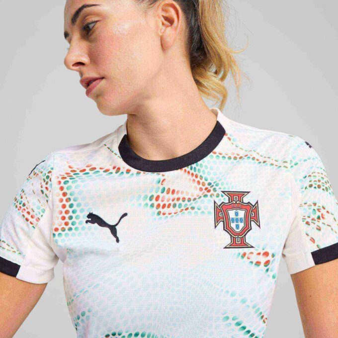 Réplica de la camiseta de fútbol visitante de Portugal ’25 para mujer Réplica de la camiseta de fútbol visitante de Portugal ’25 para mujer