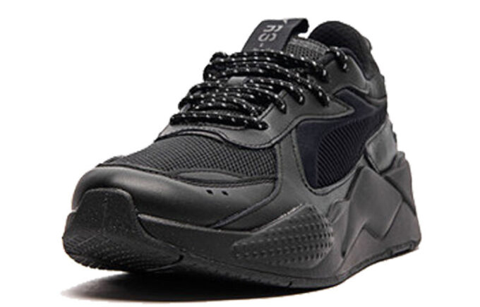 RS-X Core “Triple Negro”