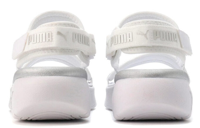 Sandalia deportiva para mujer “Blanco metalizado plateado”