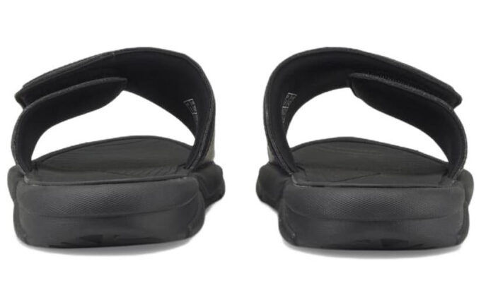 Sandalia Royalcat Comfort “Triple Black” (Mujeres)