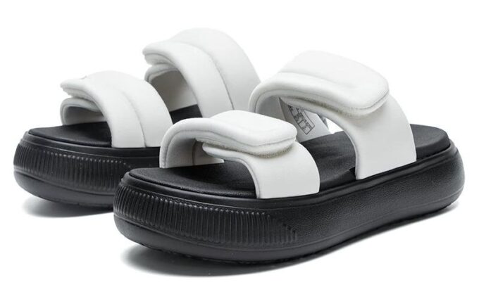 Sandalias Mayu Puffy “Gris Negro”