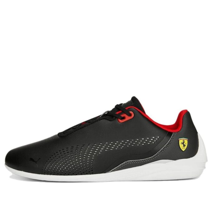 Scuderia Ferrari Drift Cat Decima Motorsport “Negro y blanco”