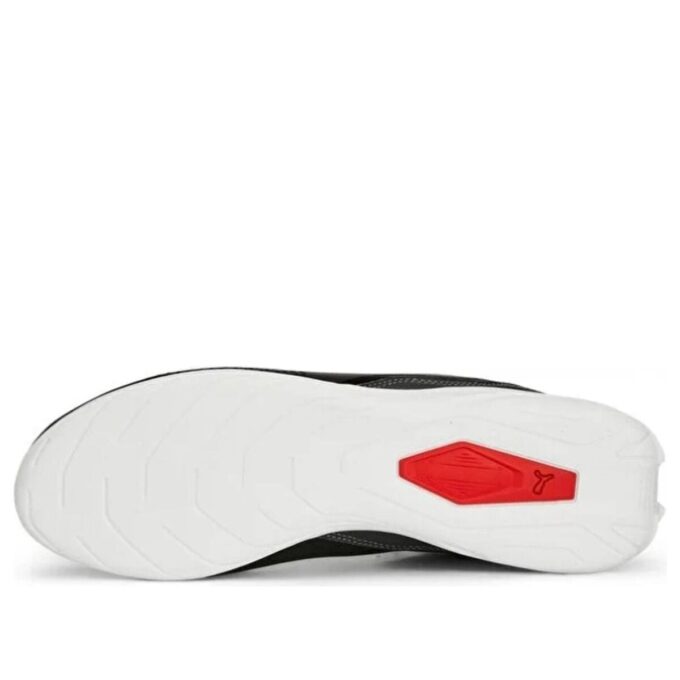 Scuderia Ferrari Drift Cat Decima Motorsport “Negro y blanco”