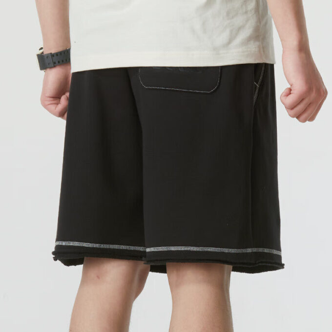 Shorts con logo “Negro con costuras blancas”