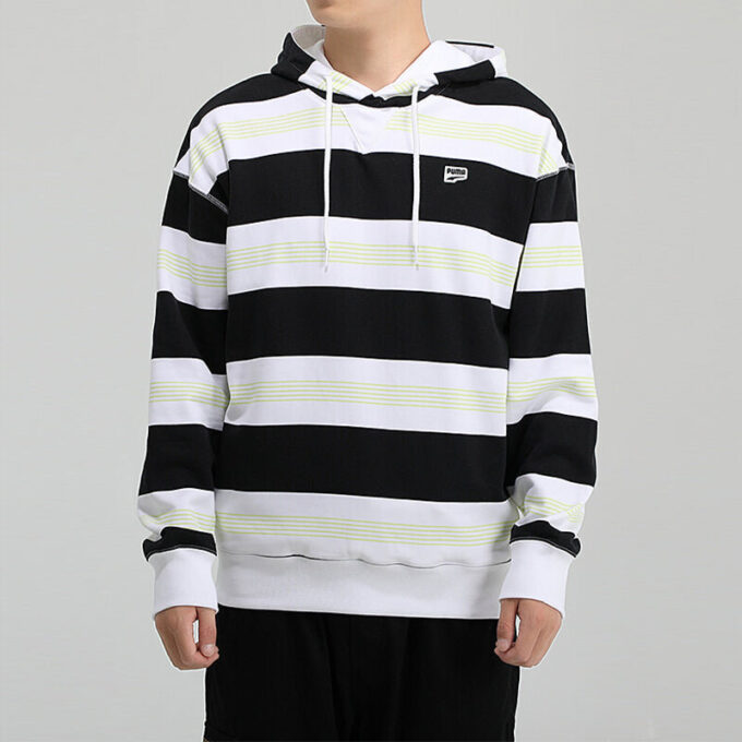 Sudadera con capucha a rayas del centro de la ciudad “Negro, blanco y verde”
