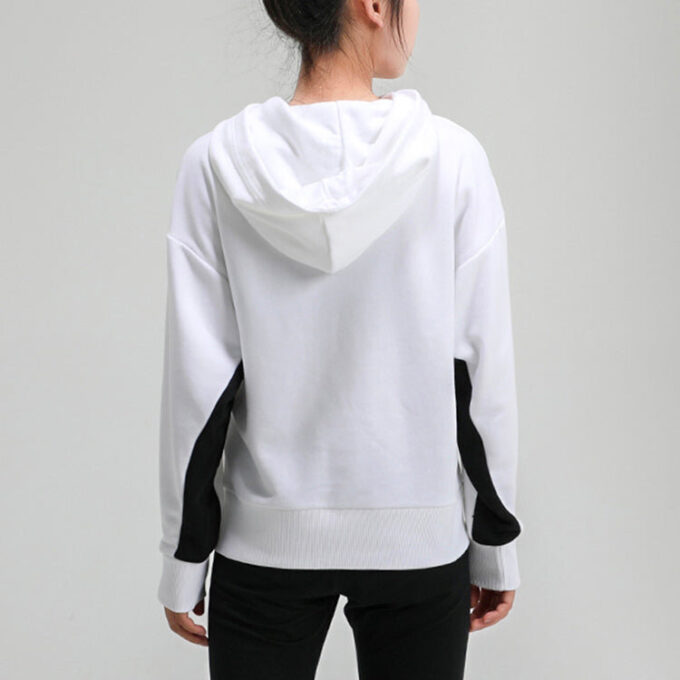 Sudadera con capucha clásica con el logotipo “White Black” (Mujeres)
