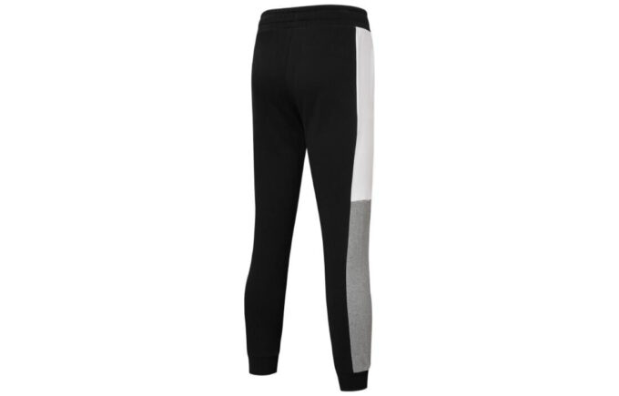 Sudadera con capucha Fusion y pantalones vaqueros oscuros “Negro”