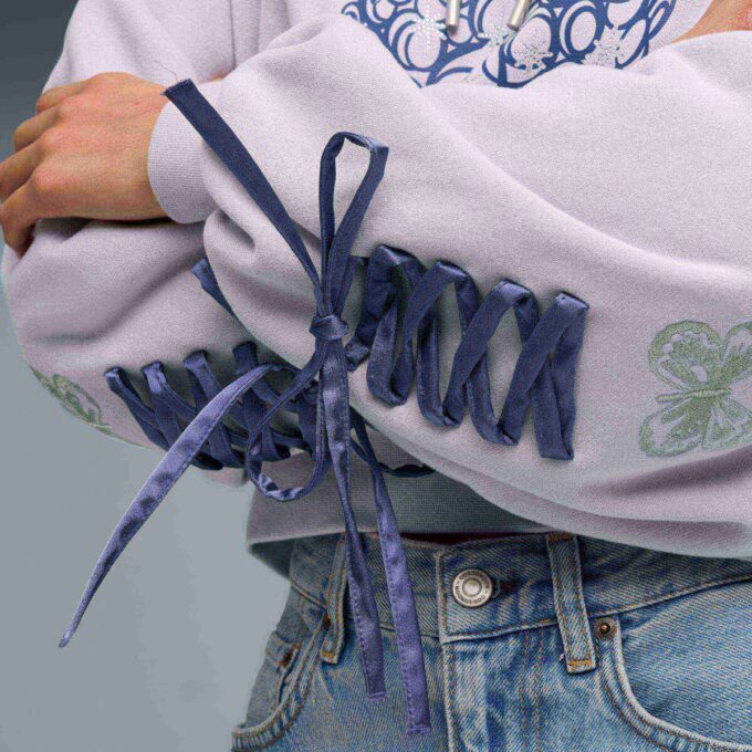 Sudadera con capucha Goodness para mujer de PUMA x WICKED Sudadera con capucha Goodness para mujer de PUMA x WICKED