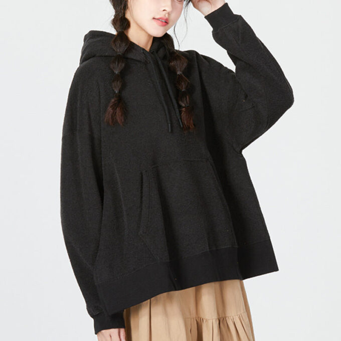Sudadera con capucha invernal (mujeres) “Negra”