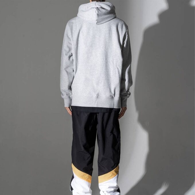 Sudadera con capucha PUMA x Helly Hansen “Gris y roja”