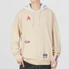 Sudadera con capucha y escudo del equipo en color beige