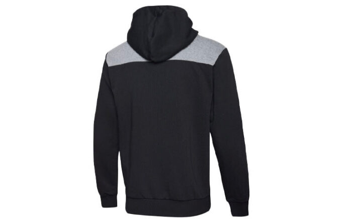 Sudadera deportiva con capucha de polar y logotipo moderno en negro