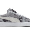 Suede Classic Ambush “Negro/Castle Rock/Blanco”