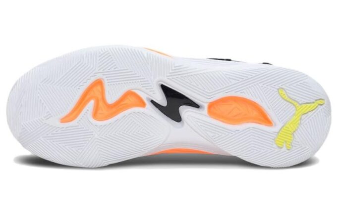 TRC Blaze Court “Blanco y negro”