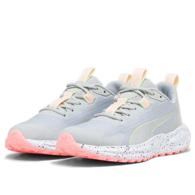 Twitch Runner Trail “Gris claro rosa”